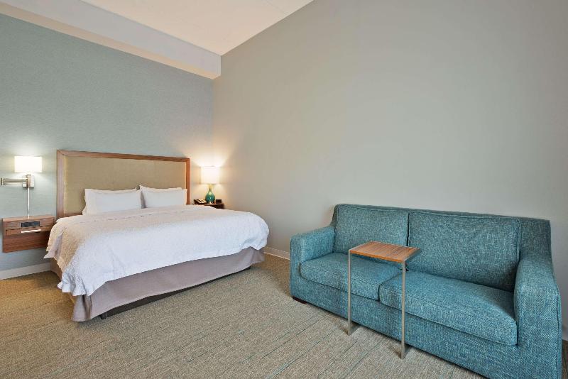 Hampton Inn & Suites North Huntingdon Irwin - photo 160