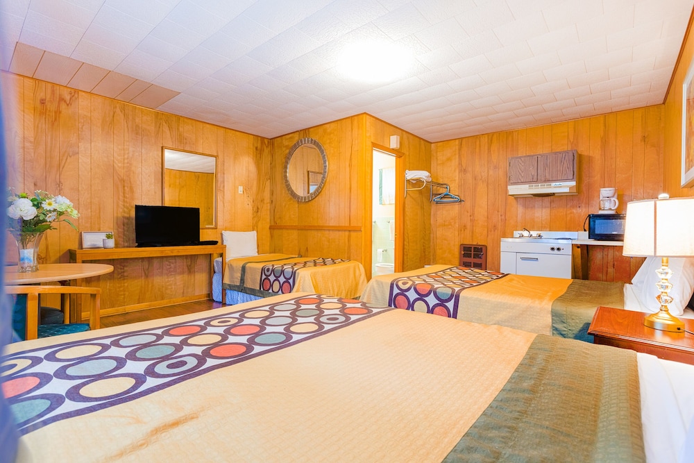 Parkside Motel by OYO Meadville Conneaut Lake - photo 8