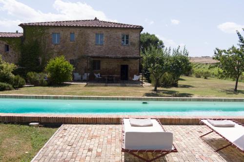 Villa il Moro — 4-Star Luxury Hotel in Montalcino, Italy