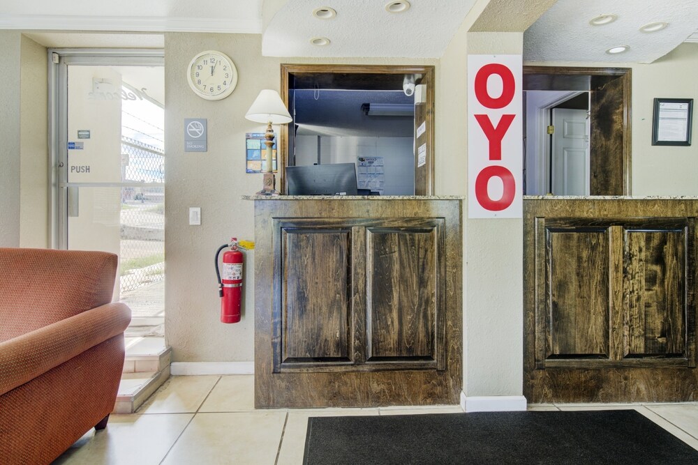 Oyo Hotel Douglas Ga Us 441 - photo 7