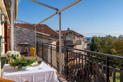 Casa Roberta — 4-Star Luxury Hotel in Giardini-Naxos, Italy
