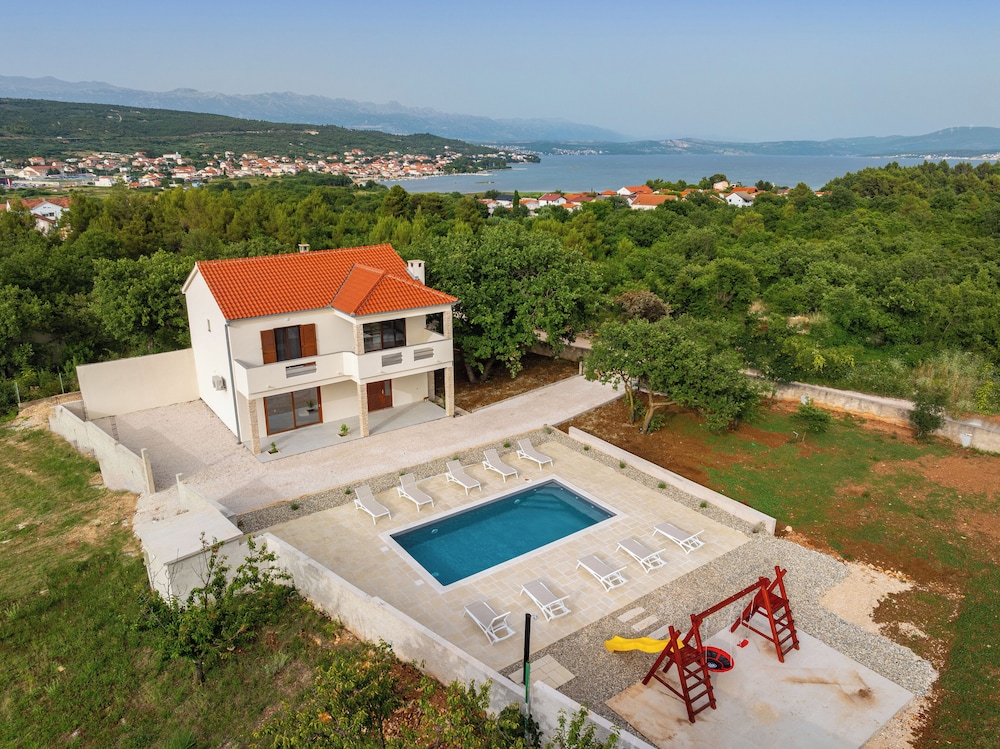 Villa Zen Garden by Feel Croatia — 4-Star Luxury Hotel in Posedarje, Croatia