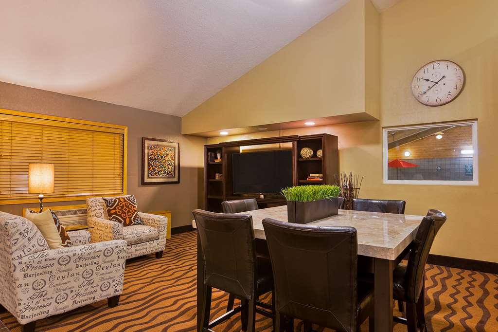 AmericInn by Wyndham Algona - photo 6