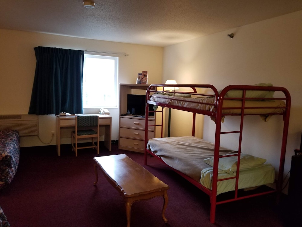 Bilmar Inn & Suites Dell Rapids Near Sioux Falls - photo 49