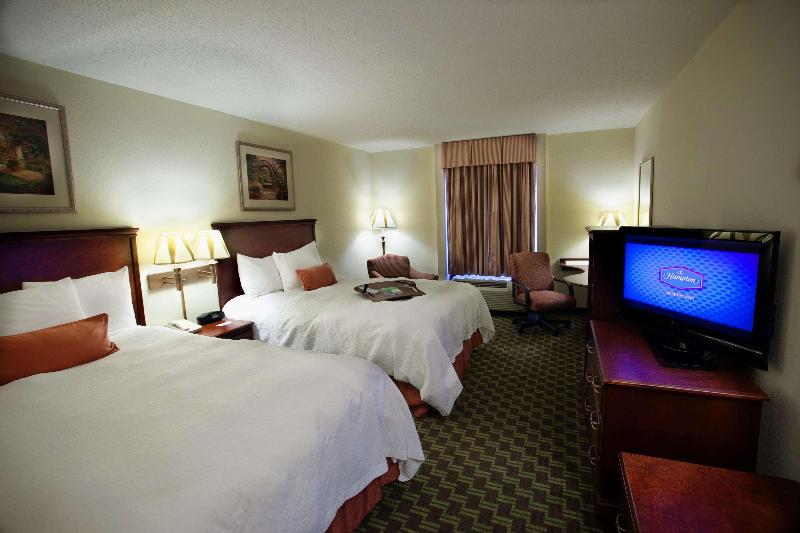Hampton Inn Carrollton - photo 32