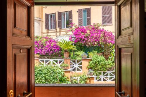 Gianicolo Homkeey Apartments — 4-Star Luxury Hotel in Rome, Italy