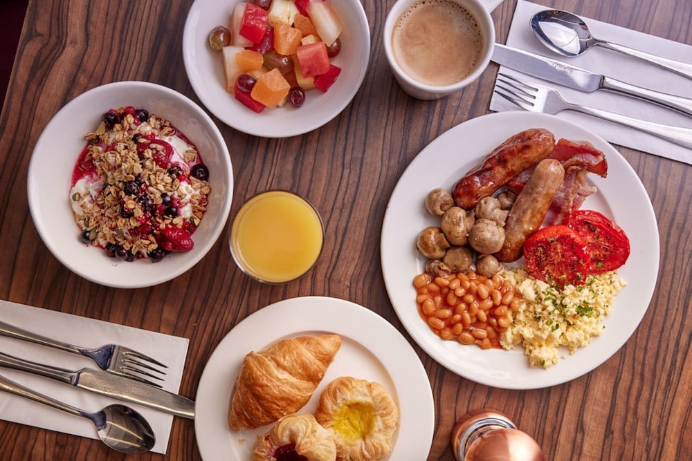 מזון ומשקאות