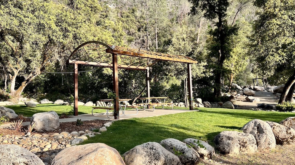 Yosemite View Lodge - photo 73
