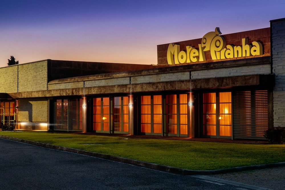 Motel Piranha — 4-Star Luxury Hotel in Casalino, Italy
