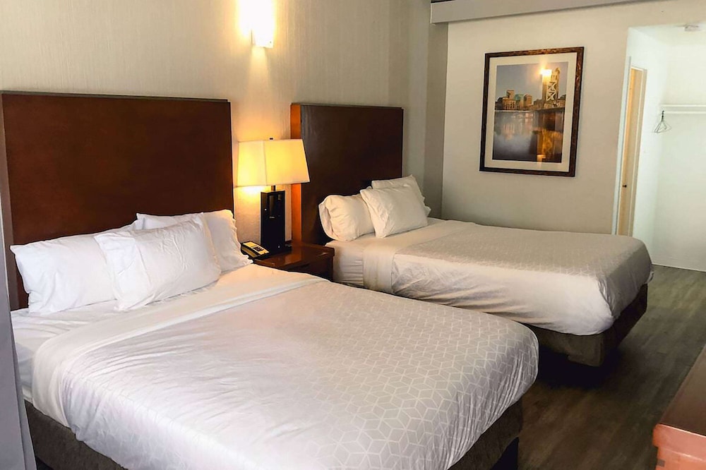 Super 8 by Wyndham San Jose Airport - photo 9