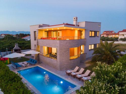 Vila Zatona Sunset with heated swimming pool — 4-Star Luxury Hotel in Nin, Croatia