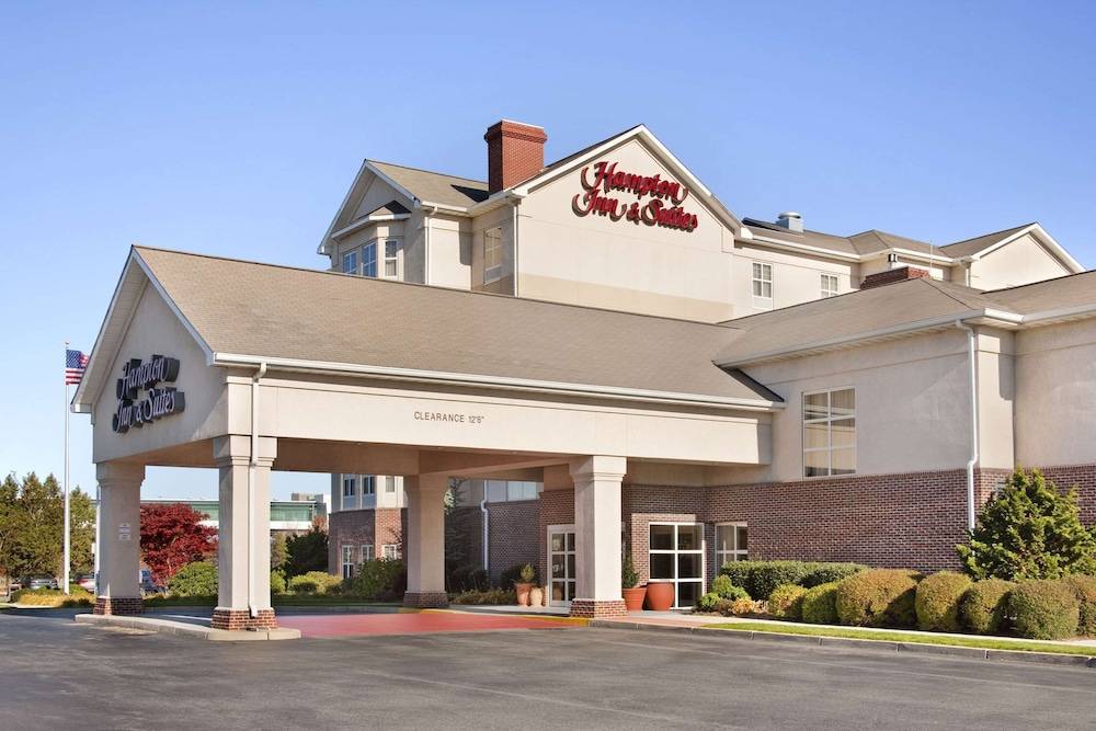 Hampton Inn & Suites Providence Warwick Airport - featured photo