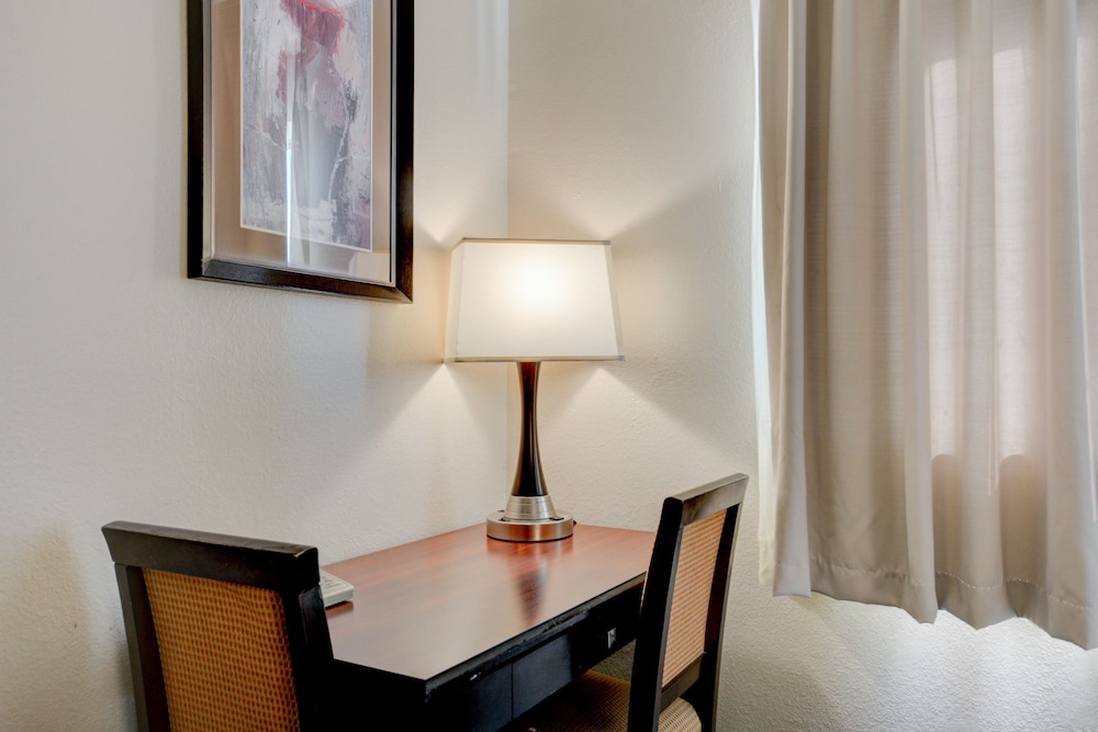 Longhorn Casino & Hotel - photo 8