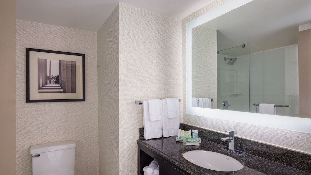 Holiday Inn Washington Capitol Natl Mall by IHG - photo 20