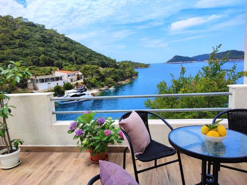 Apartment Jole — 4-Star Luxury Hotel in Lastovo, Croatia