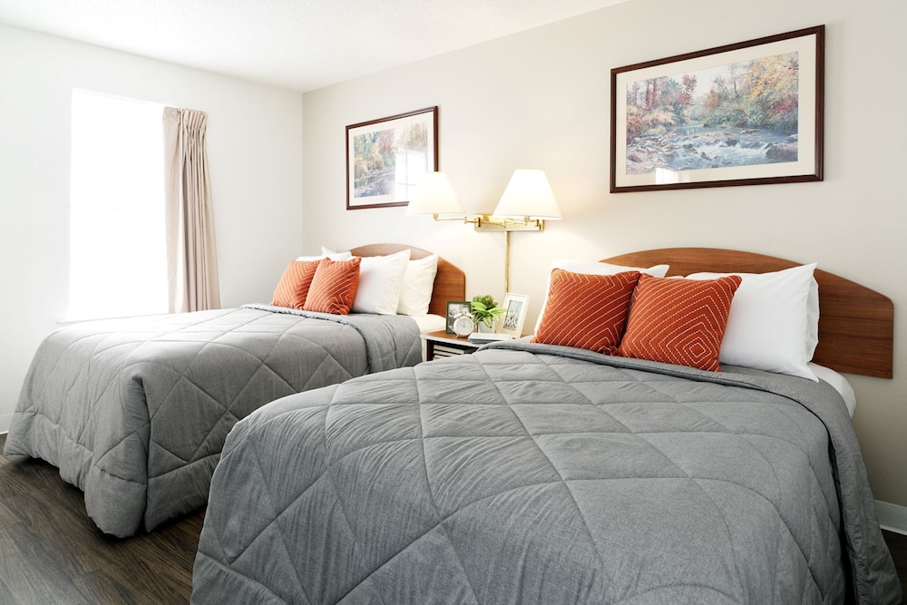 InTown Suites Extended Stay Clearwater FL - photo 2