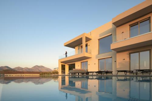 Casa Beleza Villa a Mythical Retreat By ThinkVilla — 4-Star Luxury Hotel in Perama, Greece