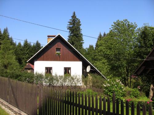 Chalupa Na Bucharu — hotel in Hartmanice