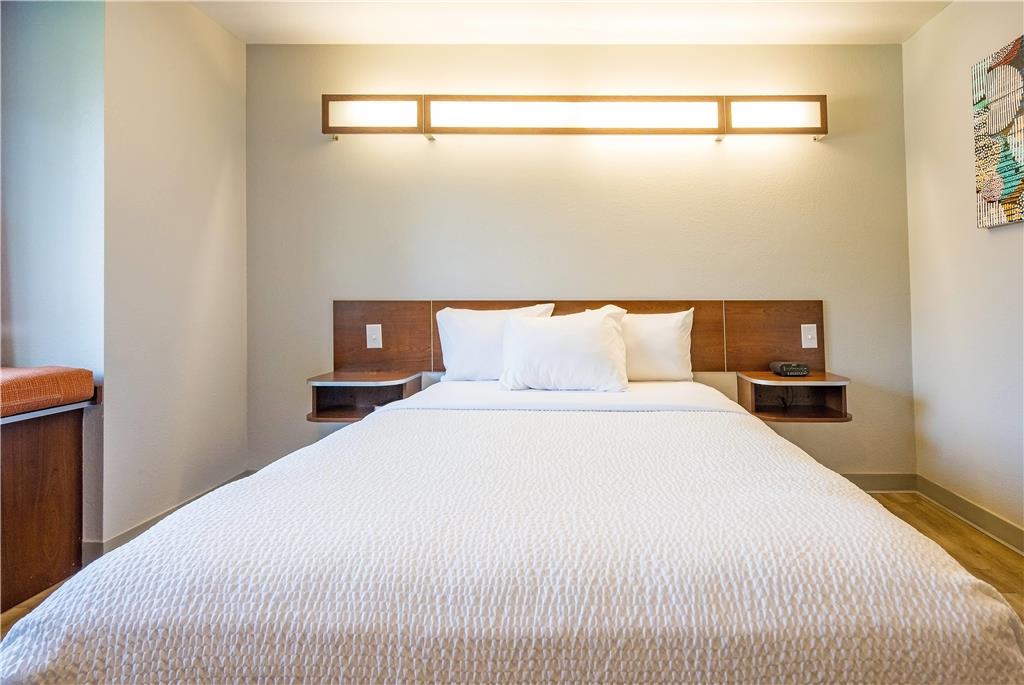 Microtel Inn & Suites by Wyndham Cheyenne - photo 22
