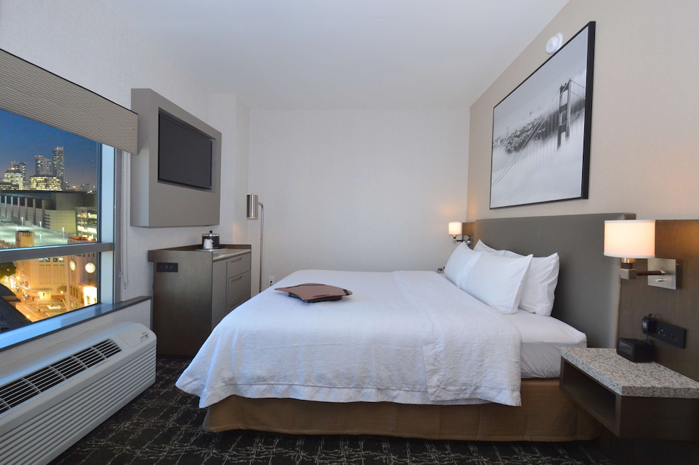Hampton Inn San Francisco Downtown Convention Center - photo 53
