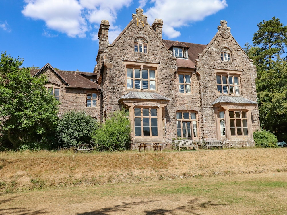 Nethercott House — 4-Star Luxury Hotel in Winkleigh, United Kingdom