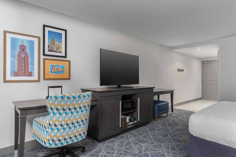 Hampton Inn Pawtucket - photo 15