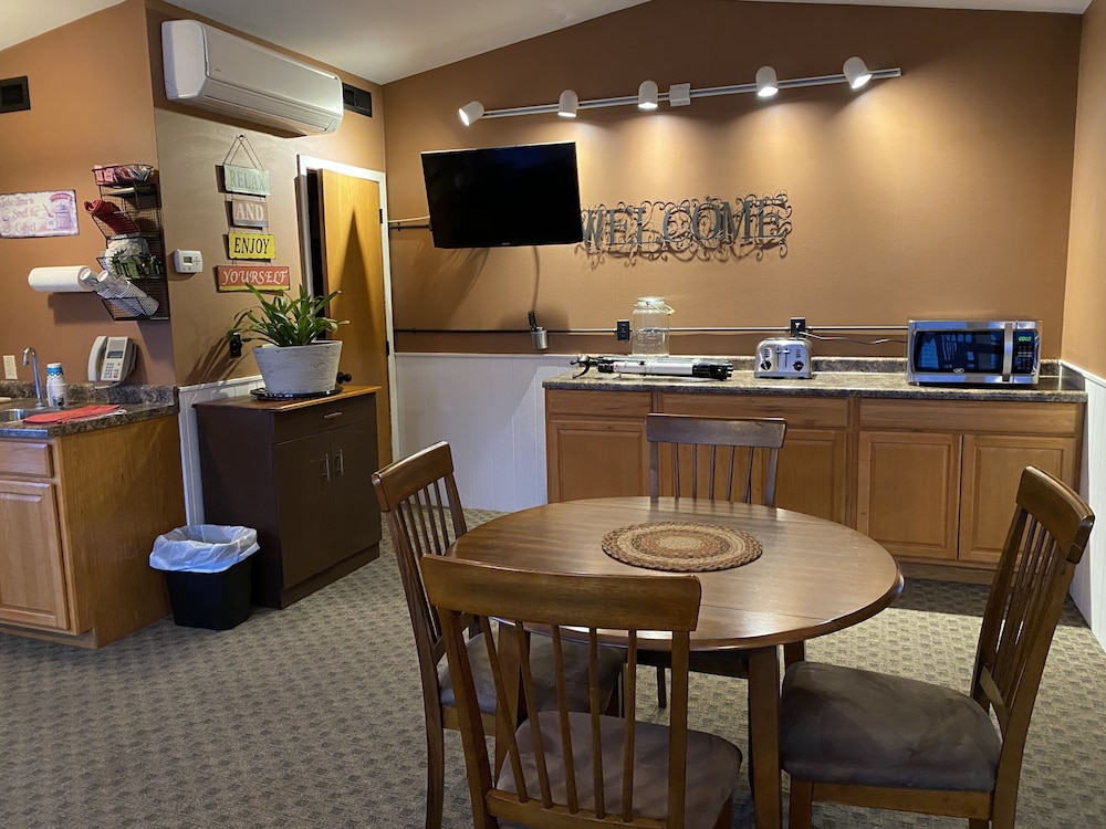Little Bluff Inn - photo 20