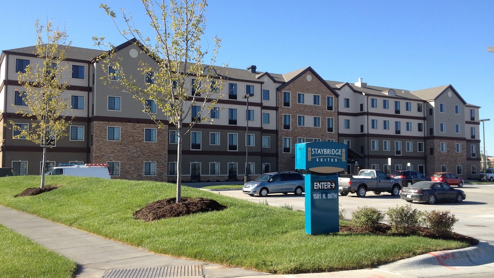 Staybridge Suites Lincoln Northeast by IHG - photo 23