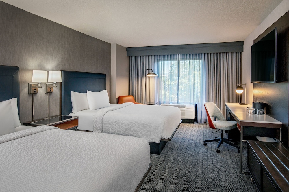 Courtyard by Marriott Boston Billerica Bedford - photo 6