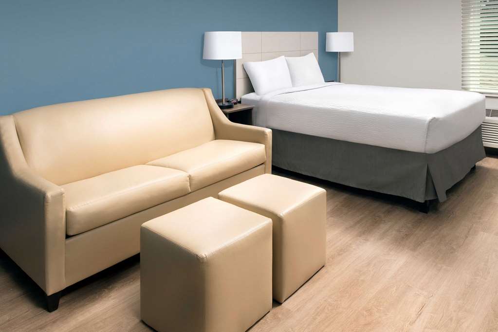 WoodSpring Suites San Antonio Stone Oak - photo 6