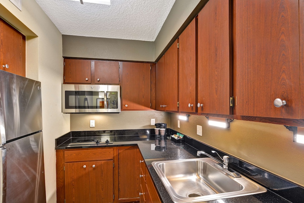 Homewood Suites Kansas City Overland Park - photo 22