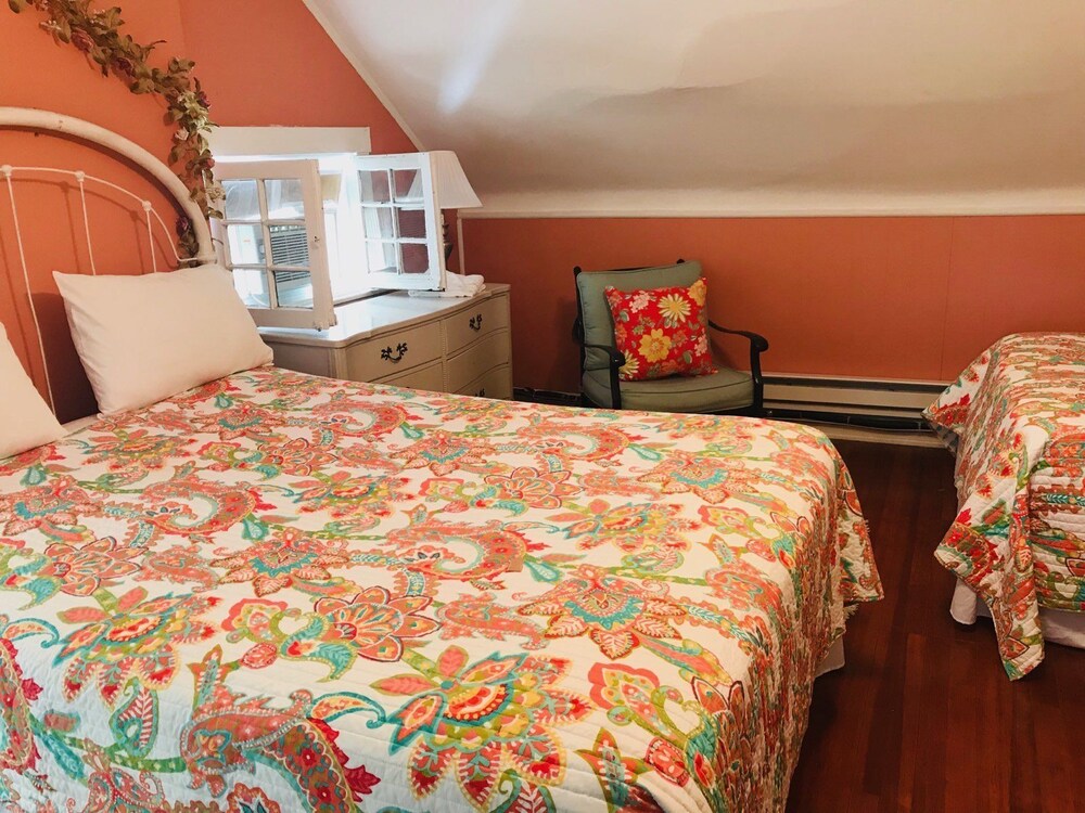 Six Acres Bed & Breakfast - photo 18