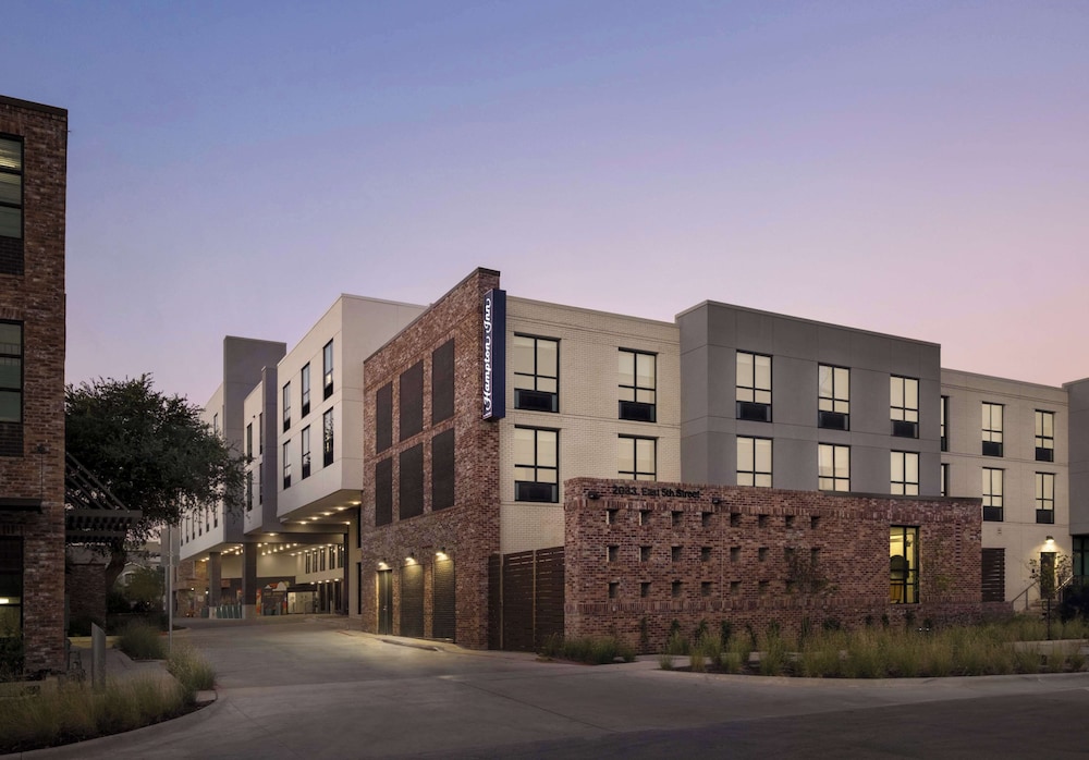 Hampton Inn by Hilton Austin East Side 5th Street - photo 60