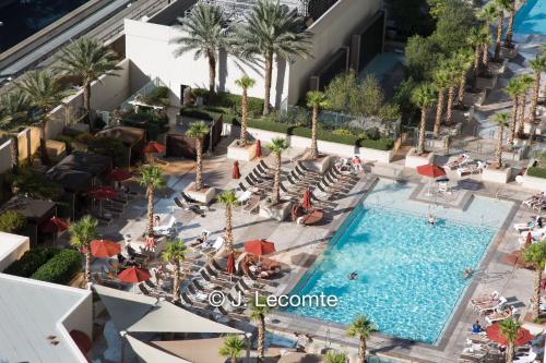 No Resort Fee Strip View Balcony Free Valet Pool