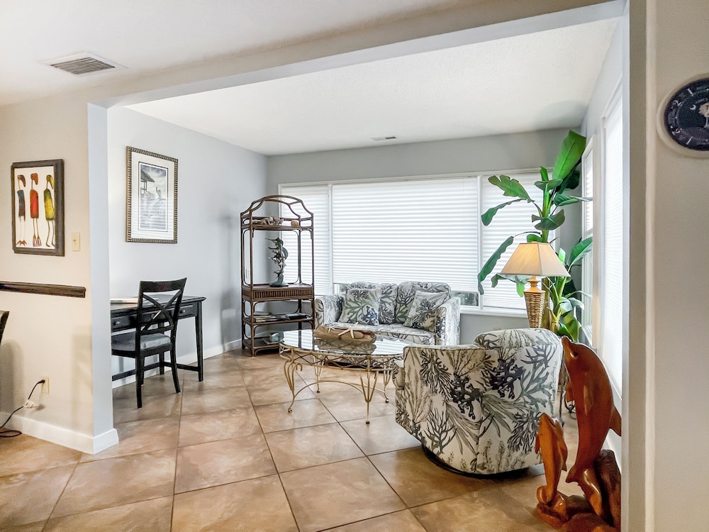 1404 South Beach Villa at The Sea Pines Resort - photo 9