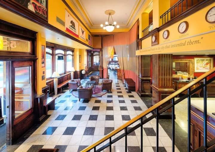 California Hotel - photo 12