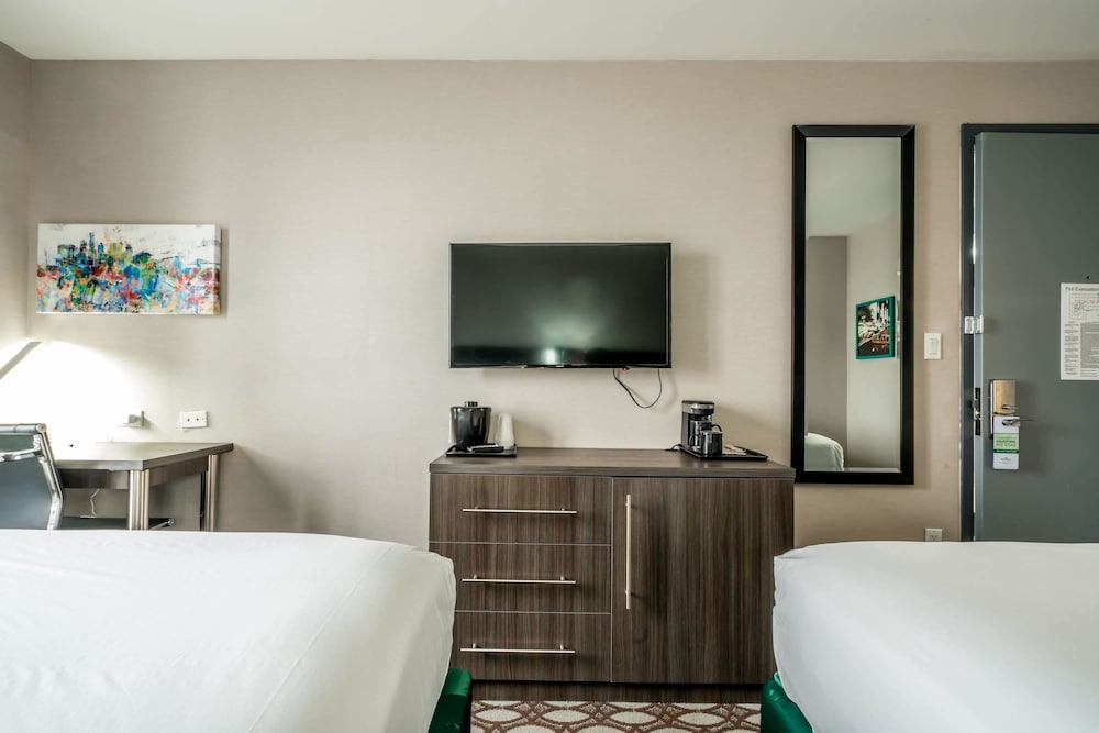LeTap Hotel near AirTrain JFK Airport - photo 8