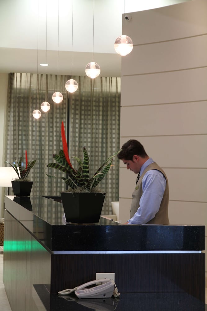 Embassy Suites Ontario Airport - photo 8