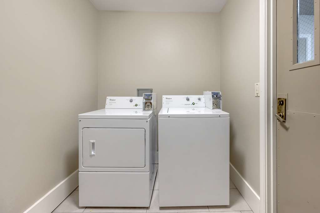 Best Western Plus Grand Manor Inn - photo 45