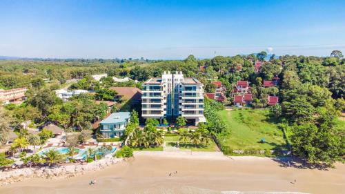 Escape Condominiums Beachfront Suites Mae Phim — 4-Star Luxury Hotel in Rayong, Thailand