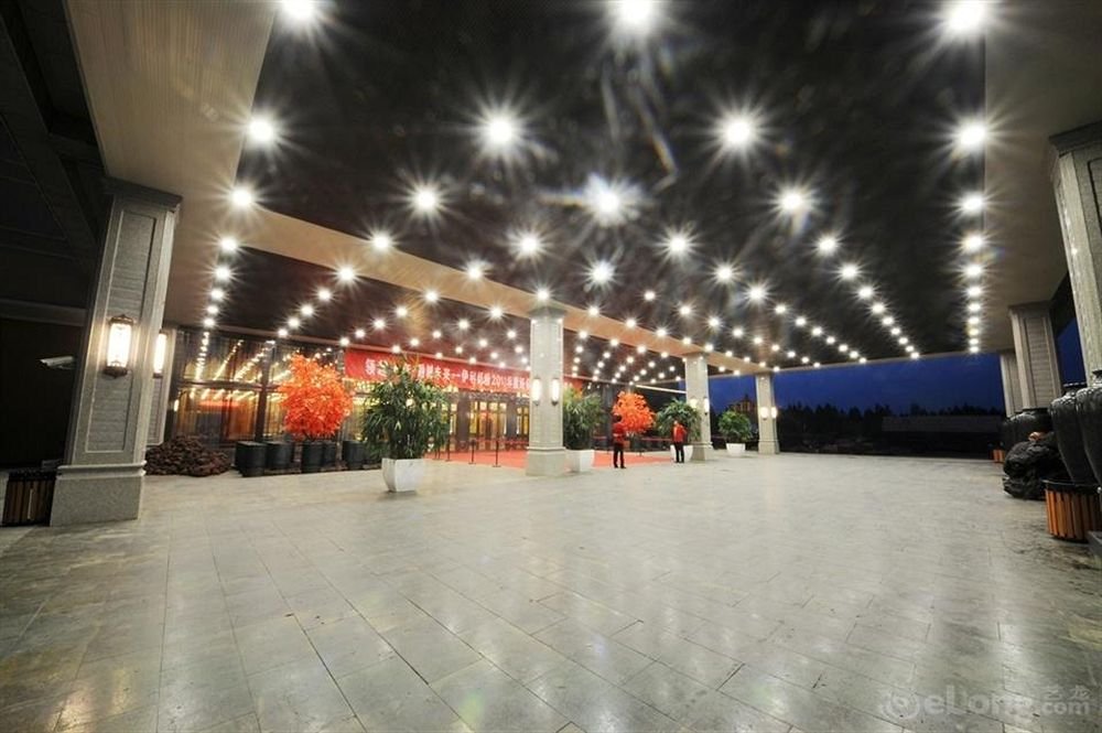 Xinmiao Hotel - last minute hotel in Baishan