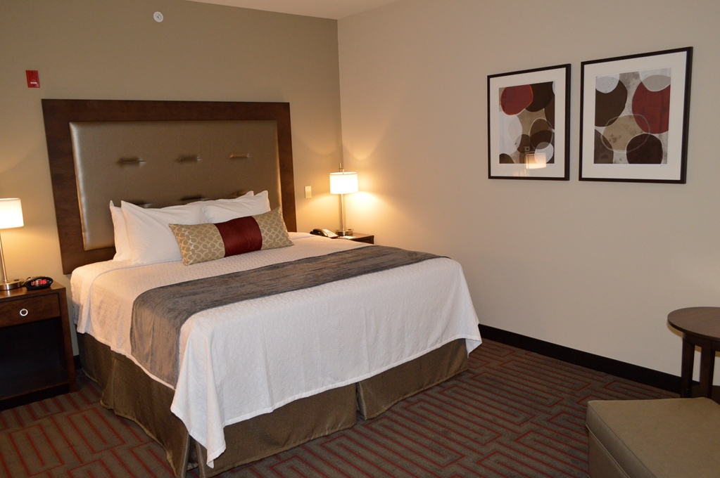 Best Western Plus Stevens County Inn - photo 18