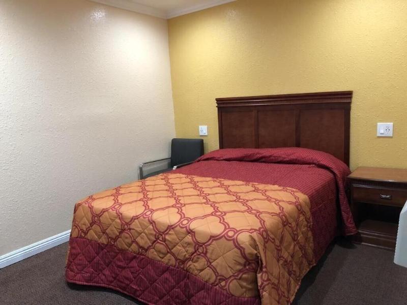 Hotel West Inn Hollywood LA - photo 11
