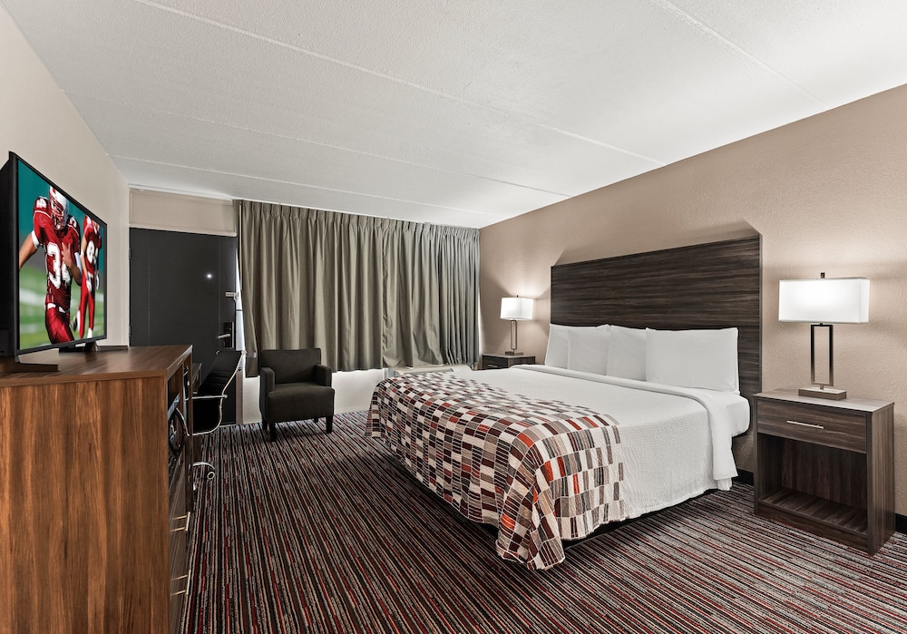 Red Roof Inn Reading - photo 14