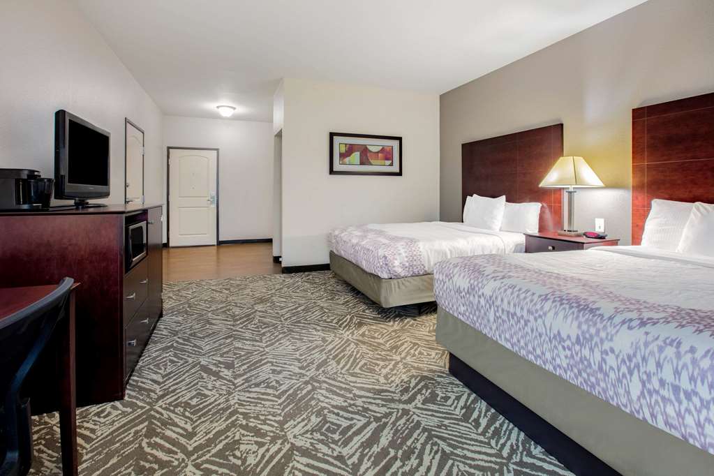 La Quinta Inn & Suites by Wyndham McKinney - photo 26