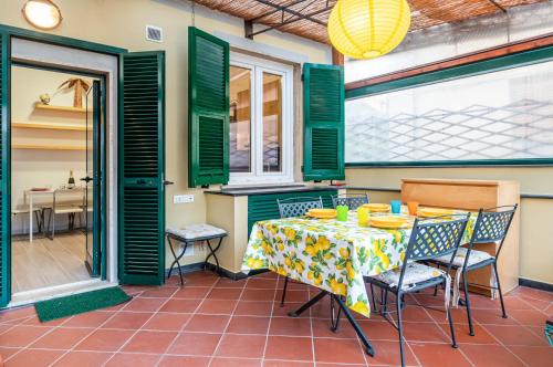 Lerici Central Apartment X5 with Terrace — 4-Star Luxury Hotel in Lerici, Italy