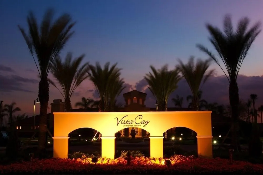 Epic Universe New Beautiful Lakeview Condo Near The Parks 1026 — 4-Star Luxury Hotel in Orlando, United States