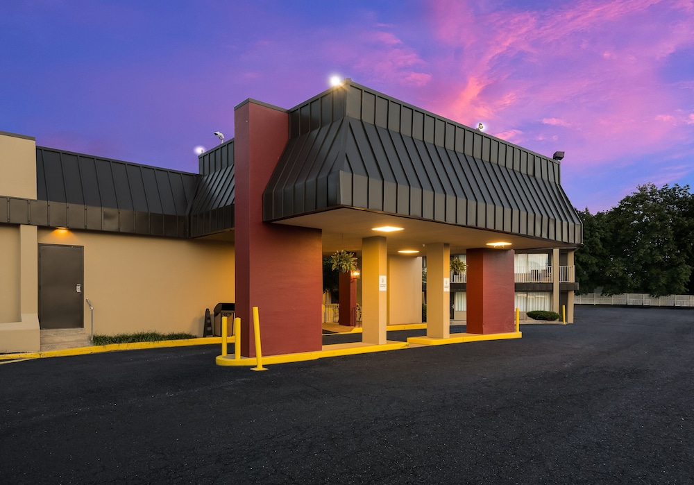 Red Roof Inn Reading - photo 34