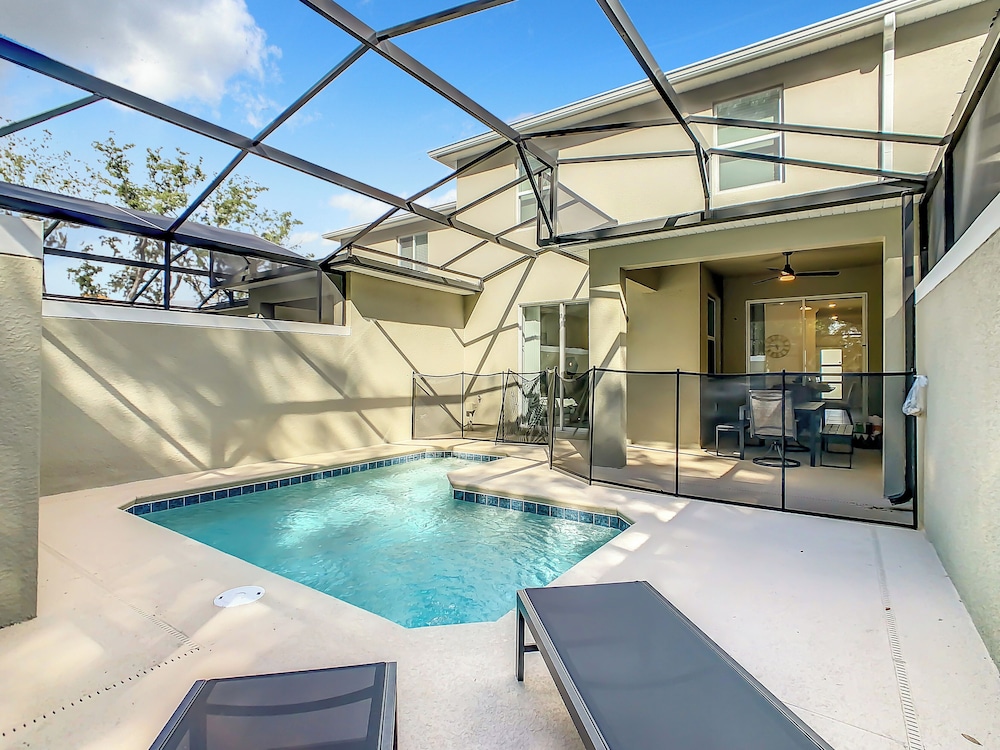 Sophisticated Living at Storey Lake - photo 24