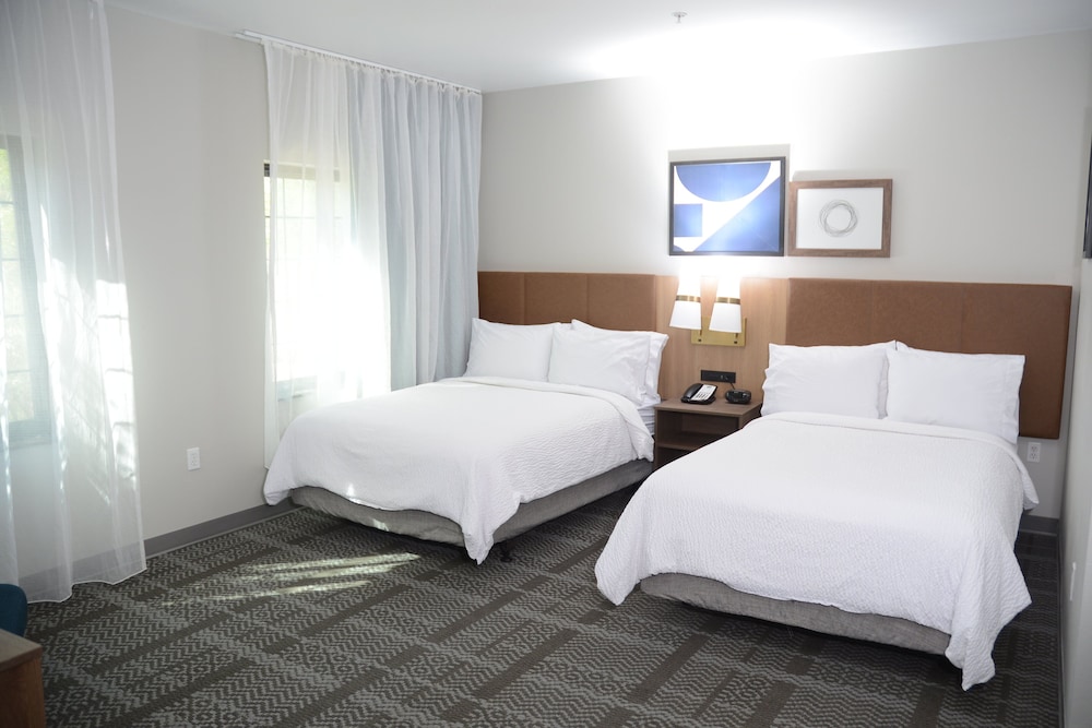 Staybridge Suites Tucson Airport an IHG Hotel - photo 3